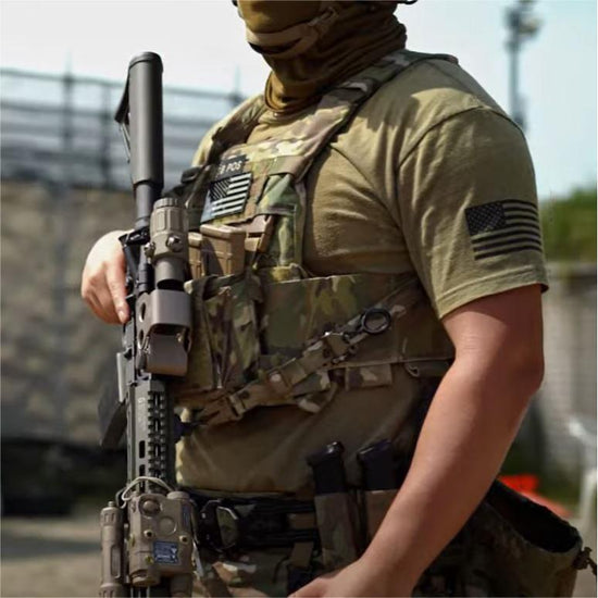 a_soldier_holding_a_rifle_with_sba3